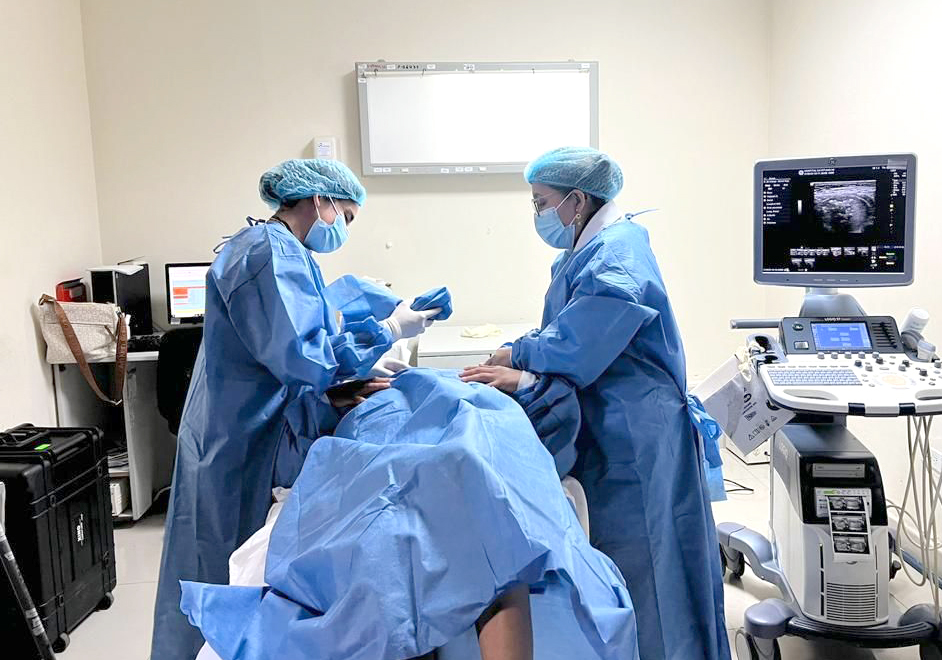 Imagen de la intervencion quirurgica a una paciente de 42 años